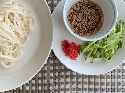 つけだれが美味しい冷やしうどん